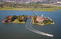 ellis island immigration museum